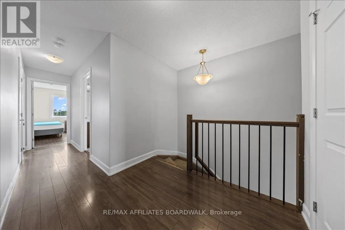 15 VIMY RIDGE CRESCENT