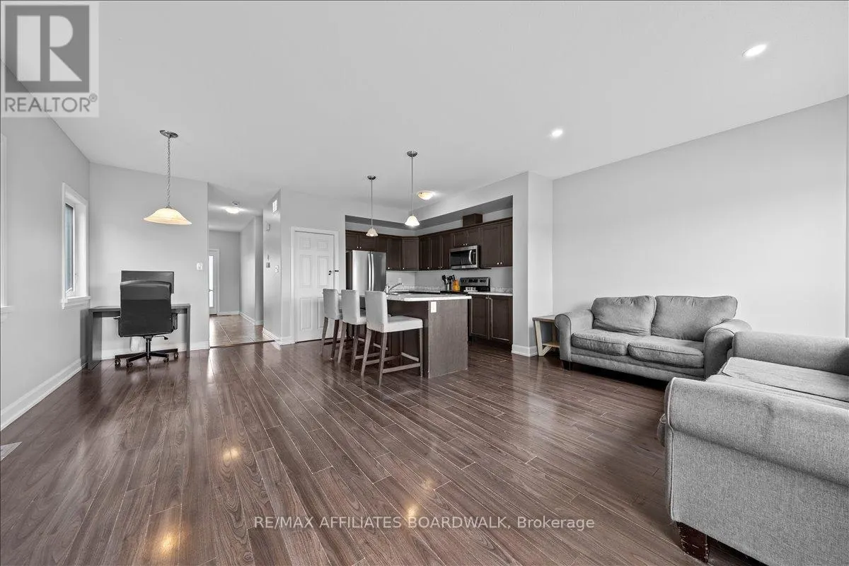 15 VIMY RIDGE CRESCENT