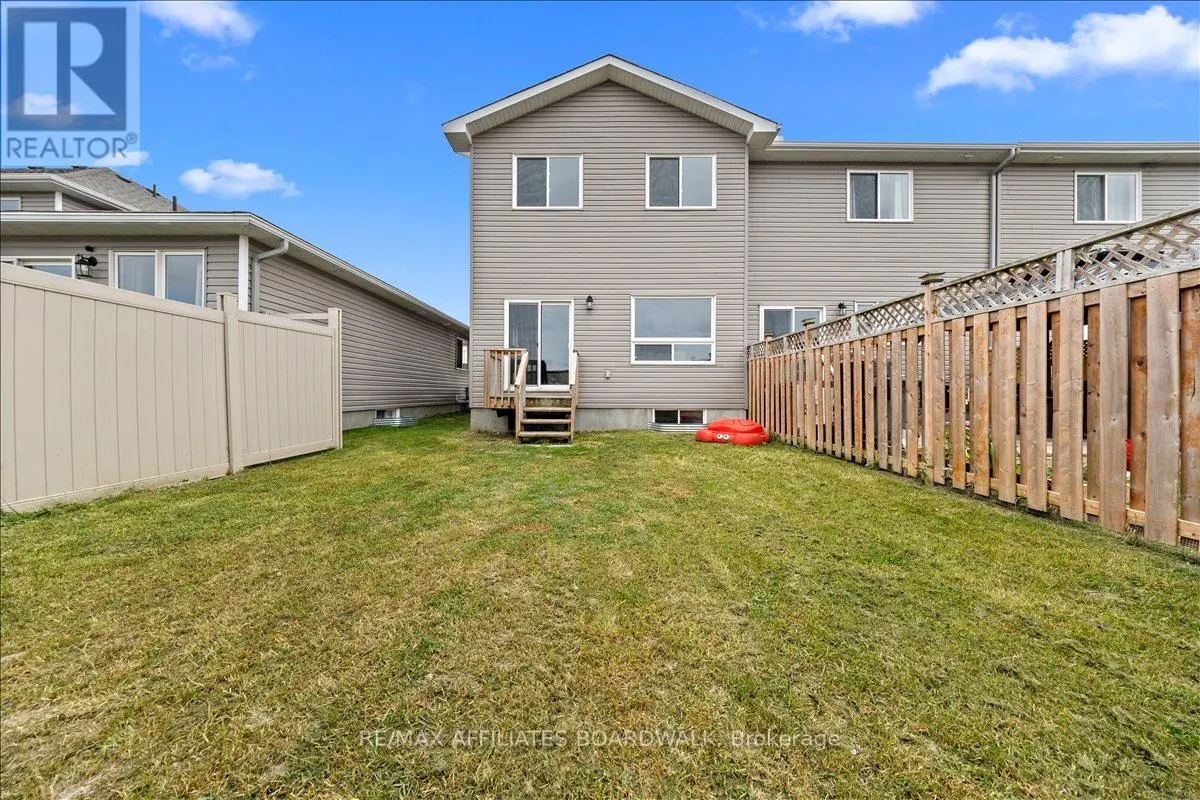 15 VIMY RIDGE CRESCENT