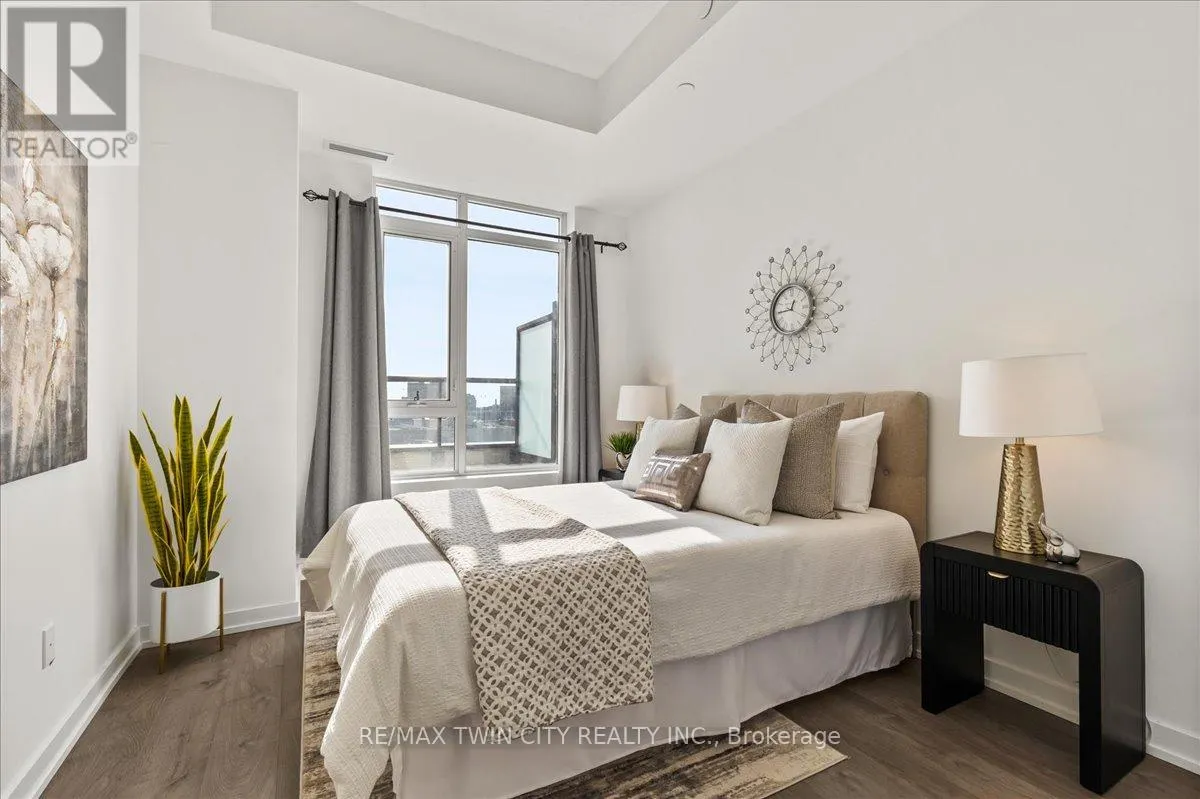 505 - 55 DUKE STREET W