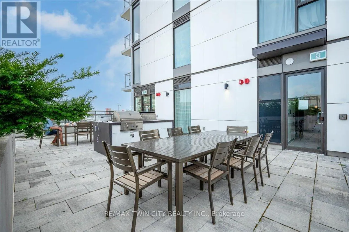 505 - 55 DUKE STREET W