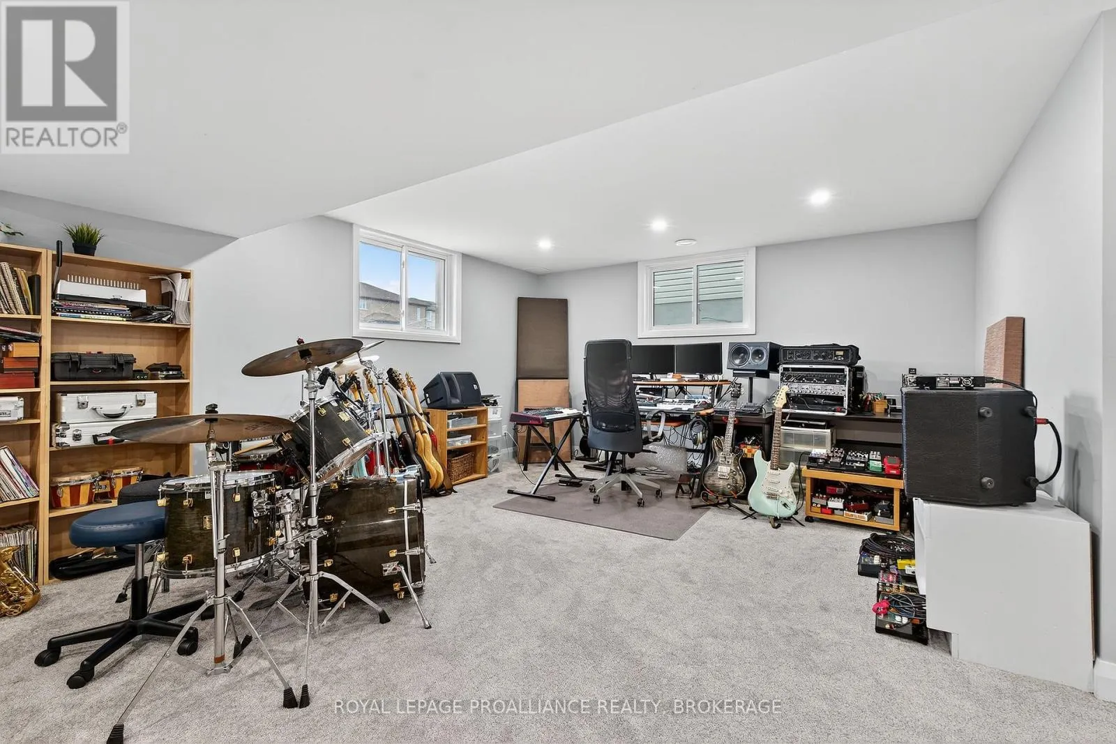 1520 BERKSHIRE DRIVE