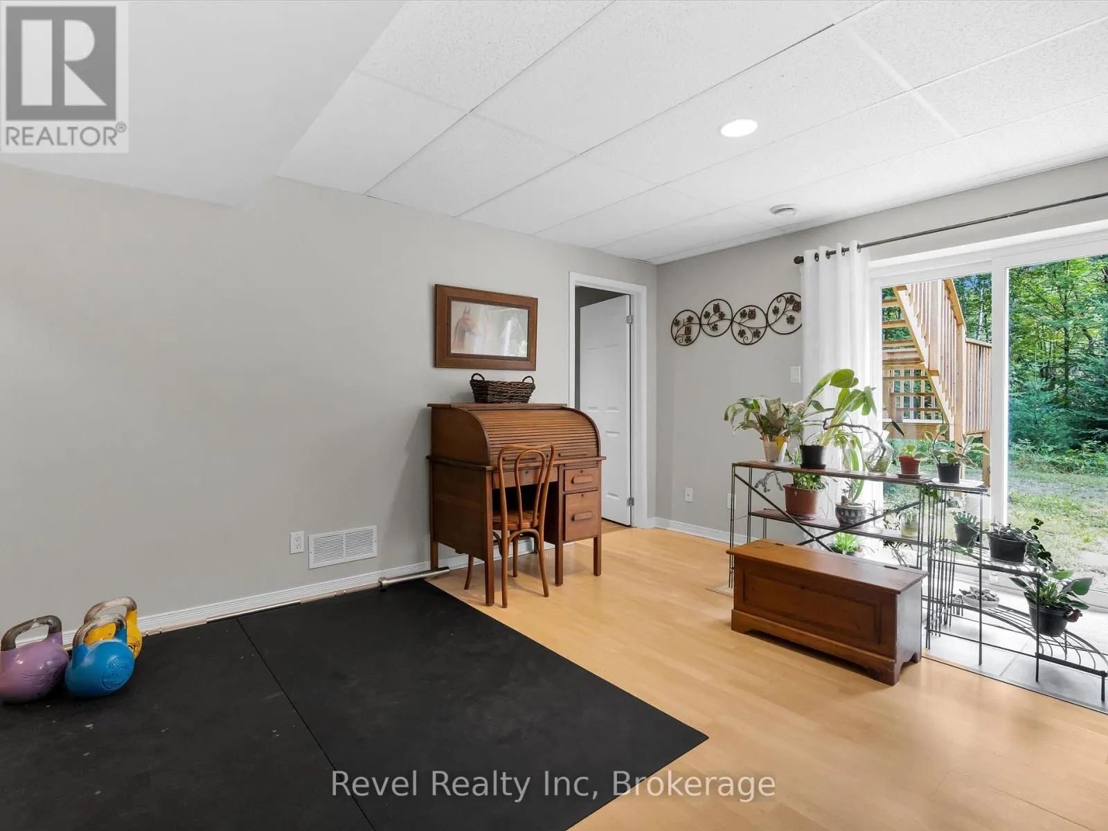 1326 ECHO LAKE ROAD
