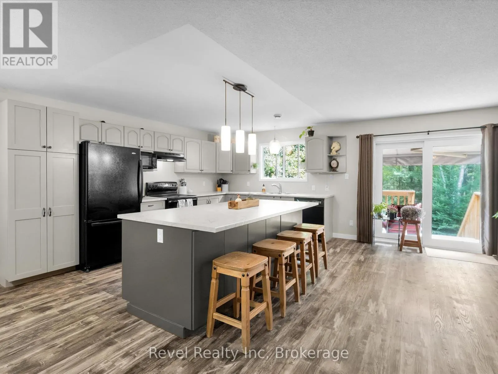 1326 ECHO LAKE ROAD