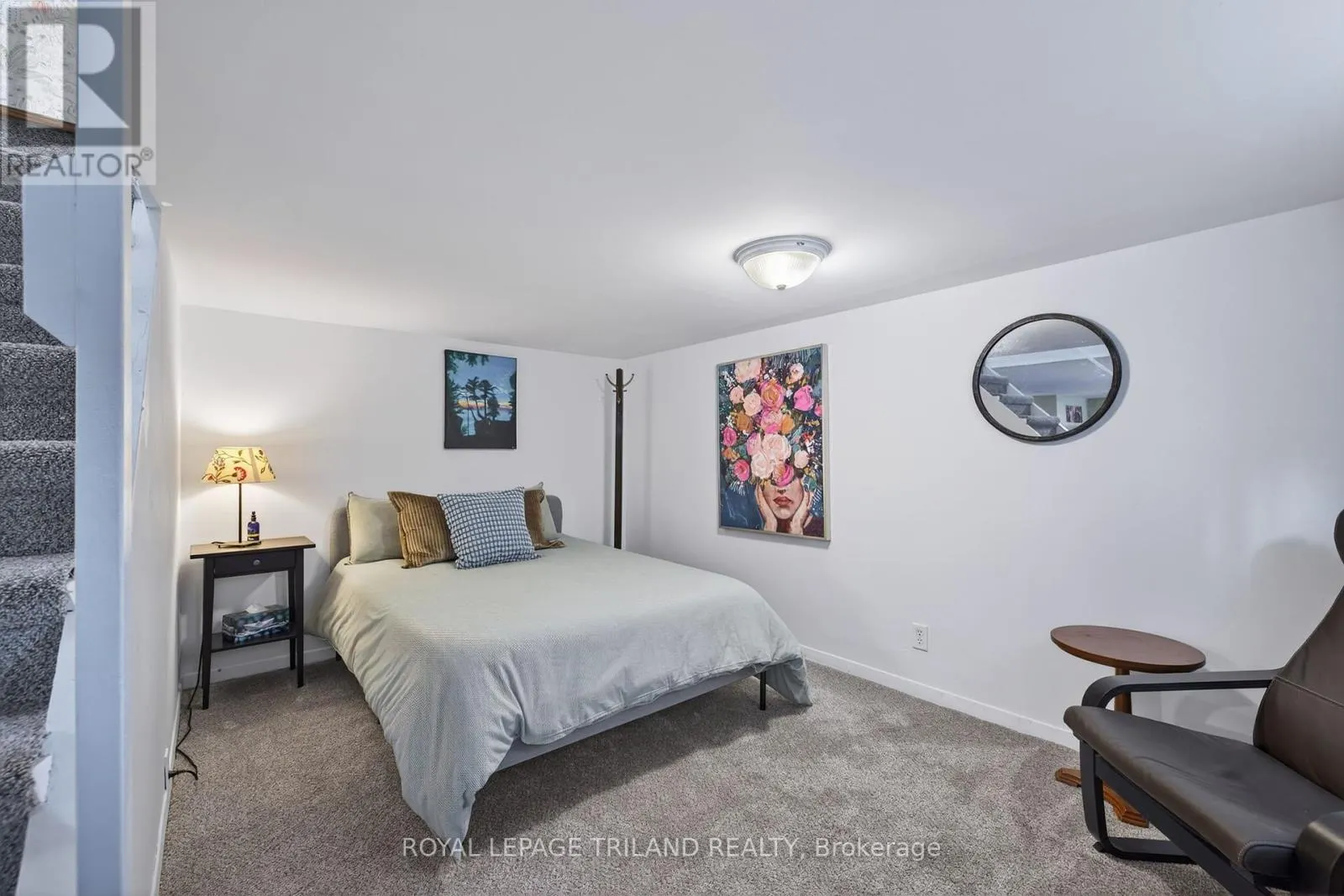 263 RIDOUT STREET S