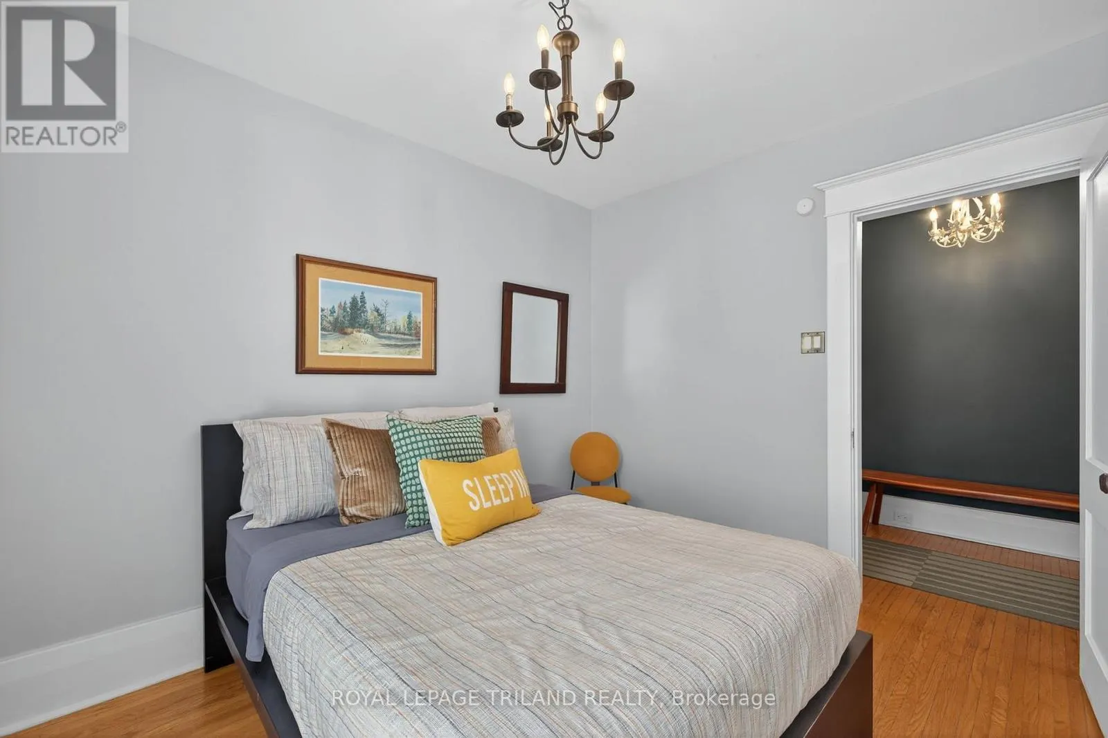 263 RIDOUT STREET S