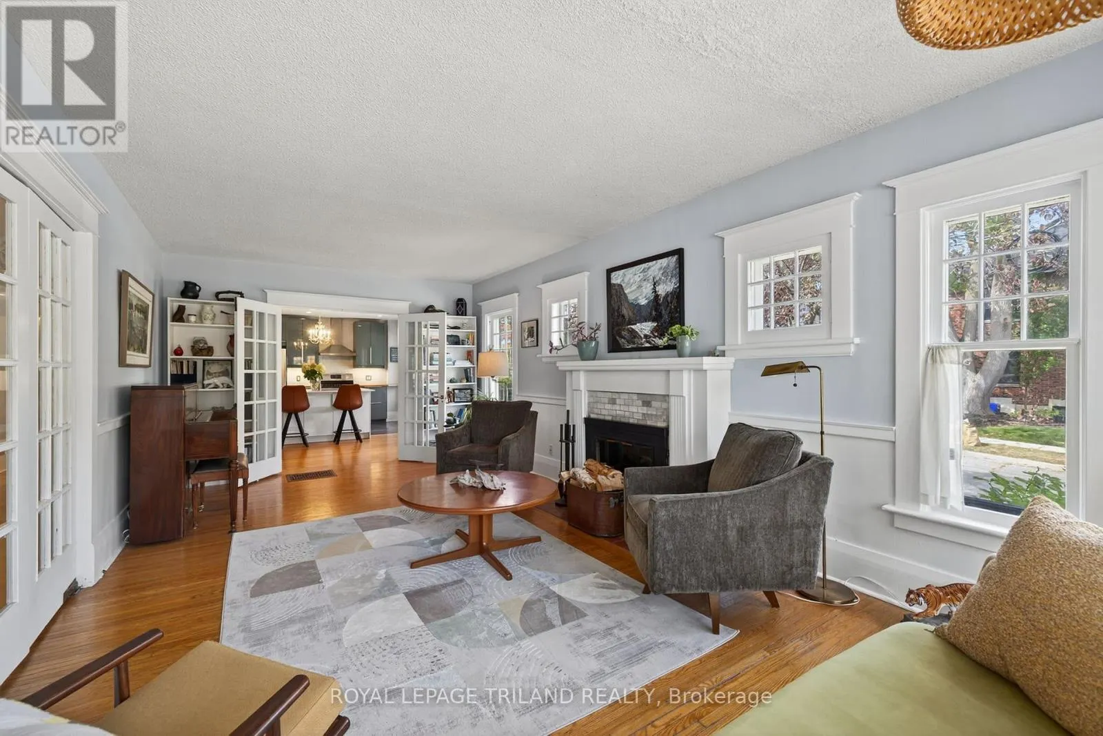 263 RIDOUT STREET S