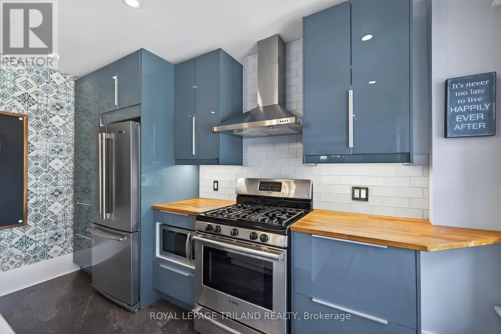263 RIDOUT STREET S