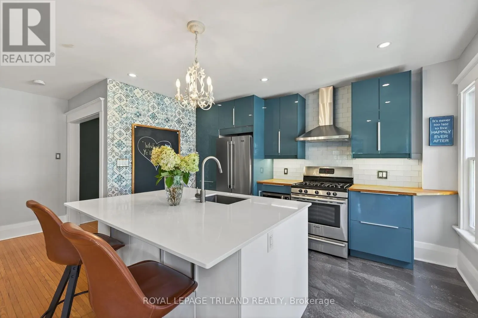 263 RIDOUT STREET S