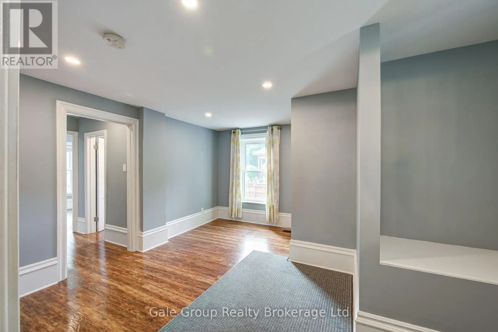 155 VANSITTART AVENUE