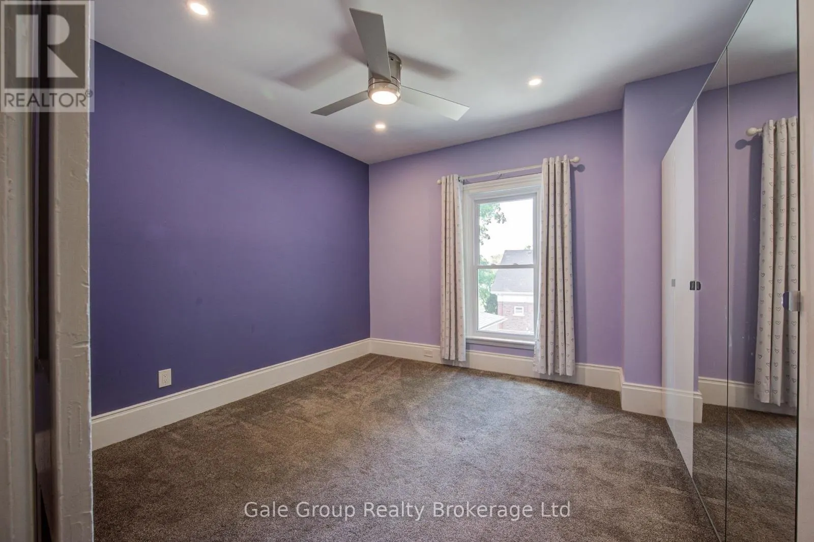 155 VANSITTART AVENUE