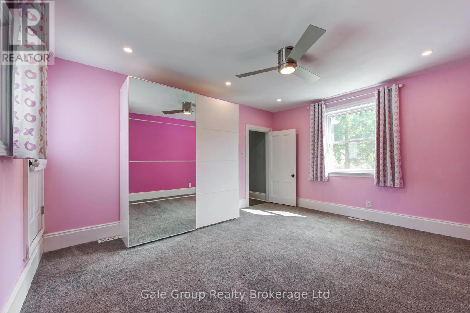 155 VANSITTART AVENUE