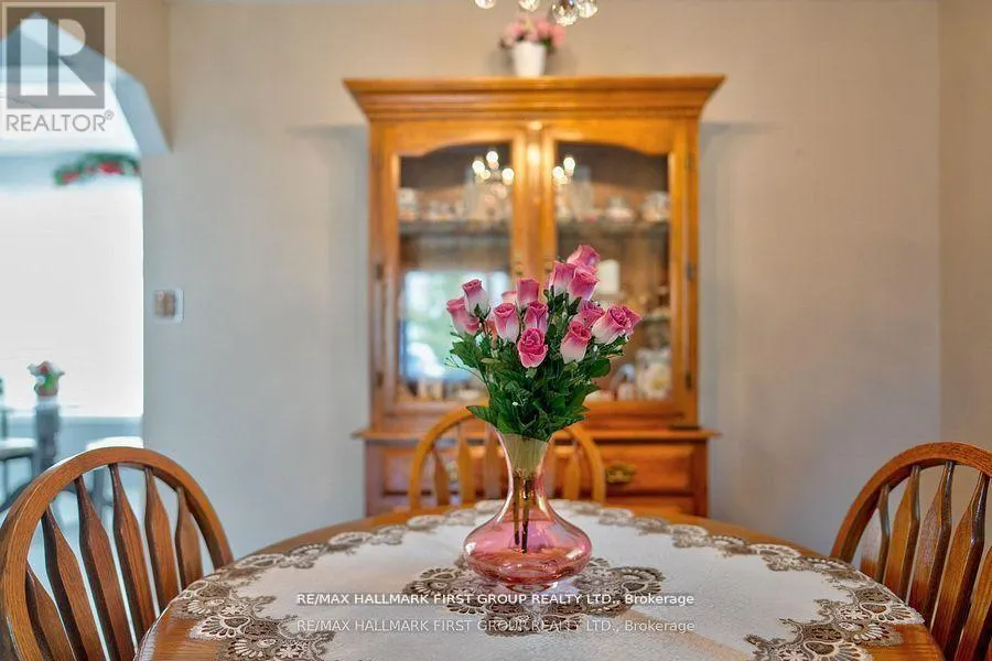 15 CATHERINE CRESCENT