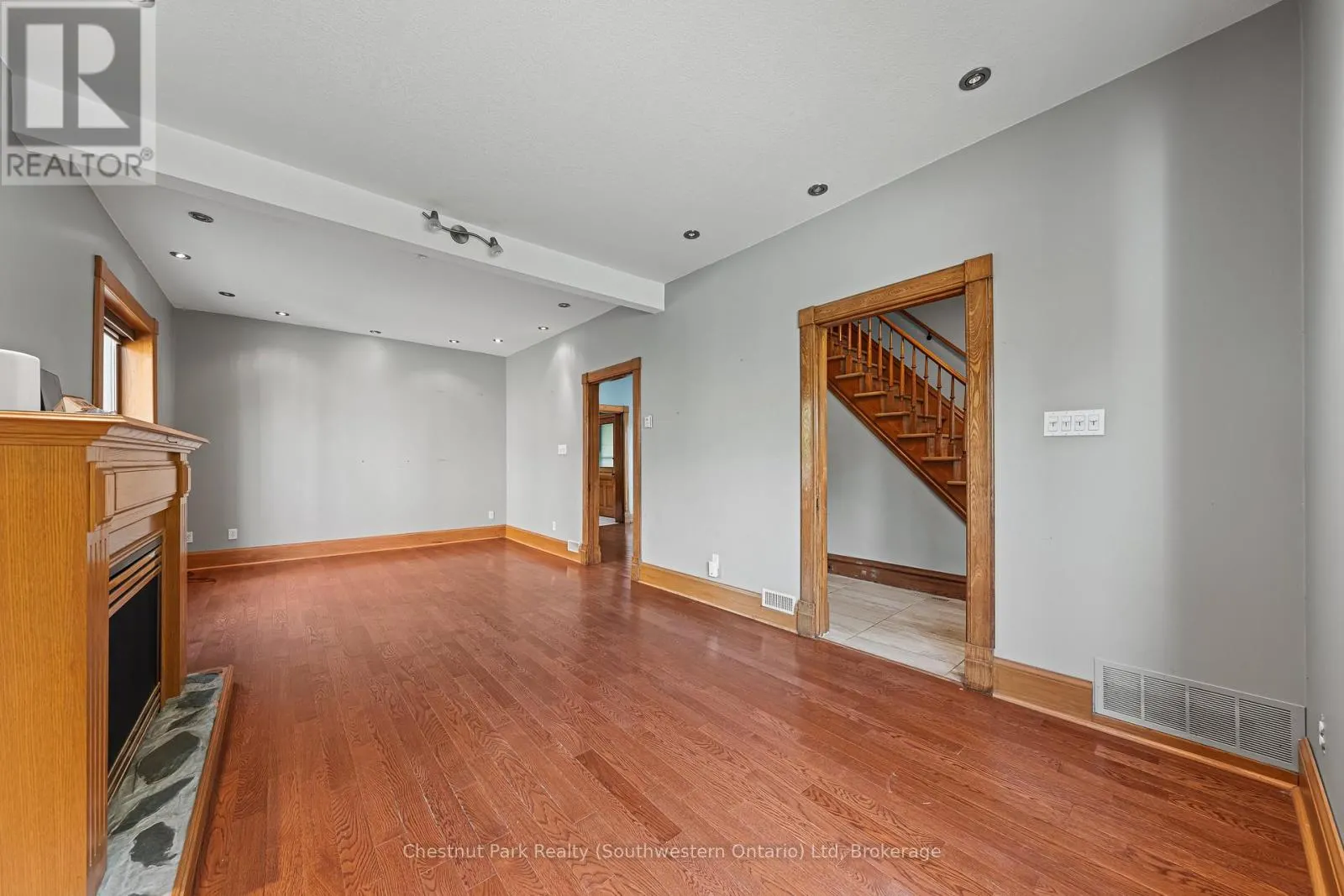 6 THERESA STREET