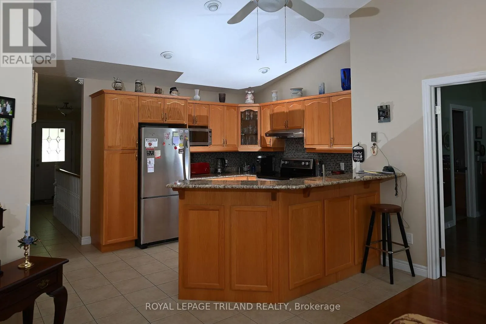 5 - 4067 COLONEL TALBOT ROAD, #5