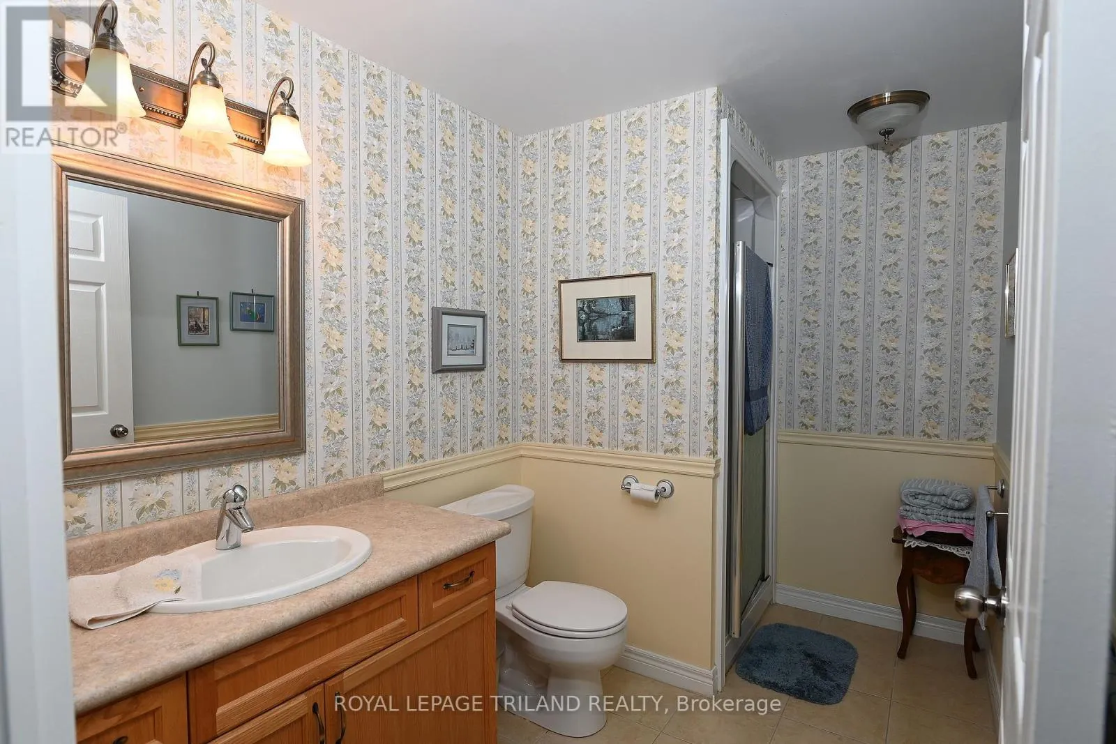 5 - 4067 COLONEL TALBOT ROAD, #5