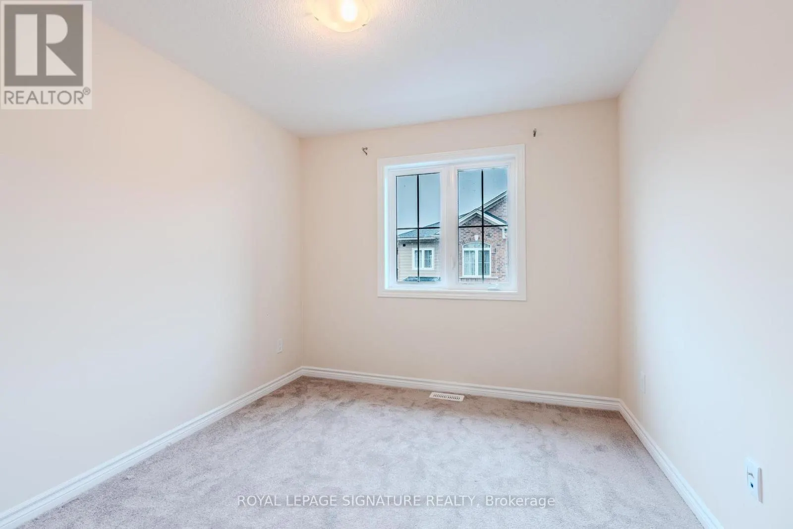 149 - 677 PARK ROAD N