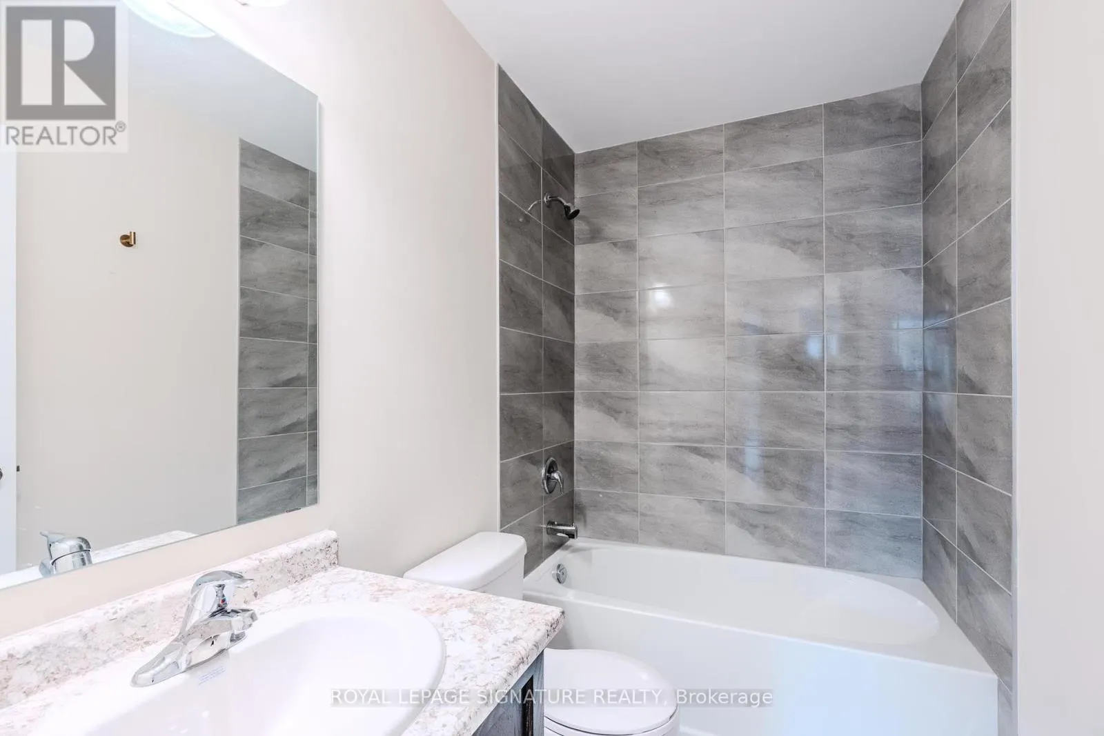 149 - 677 PARK ROAD N