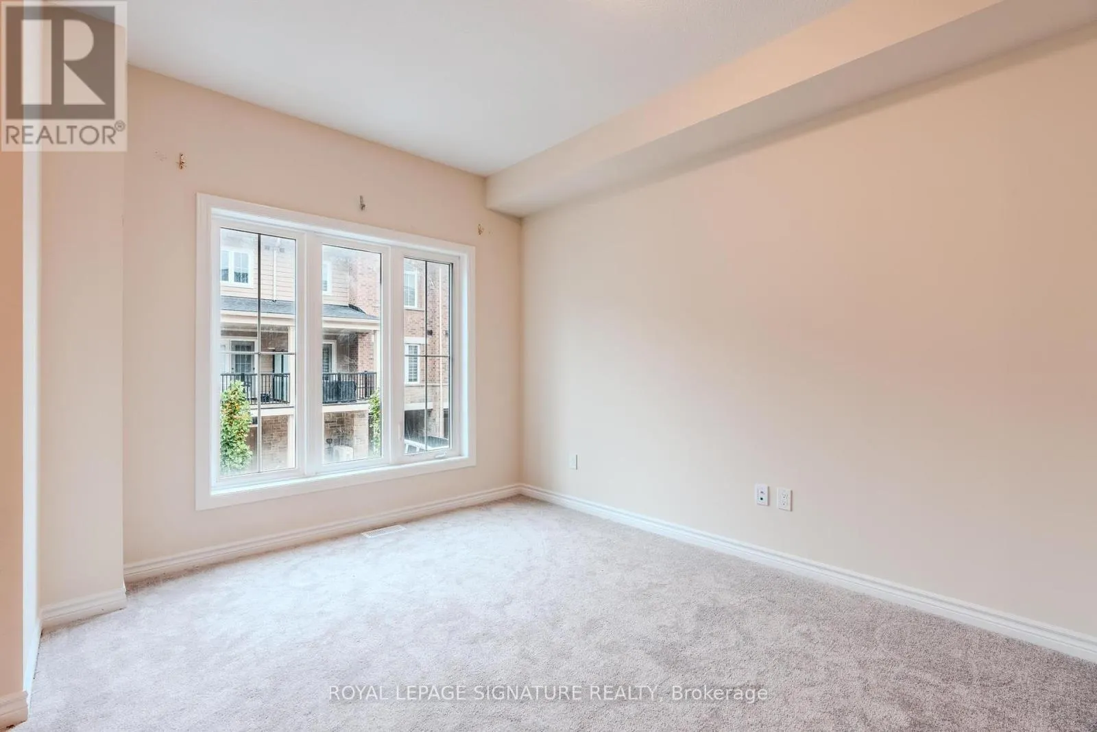 149 - 677 PARK ROAD N