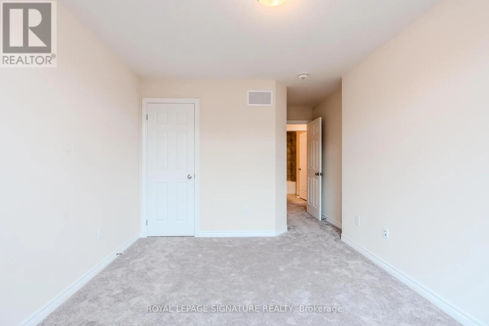 149 - 677 PARK ROAD N