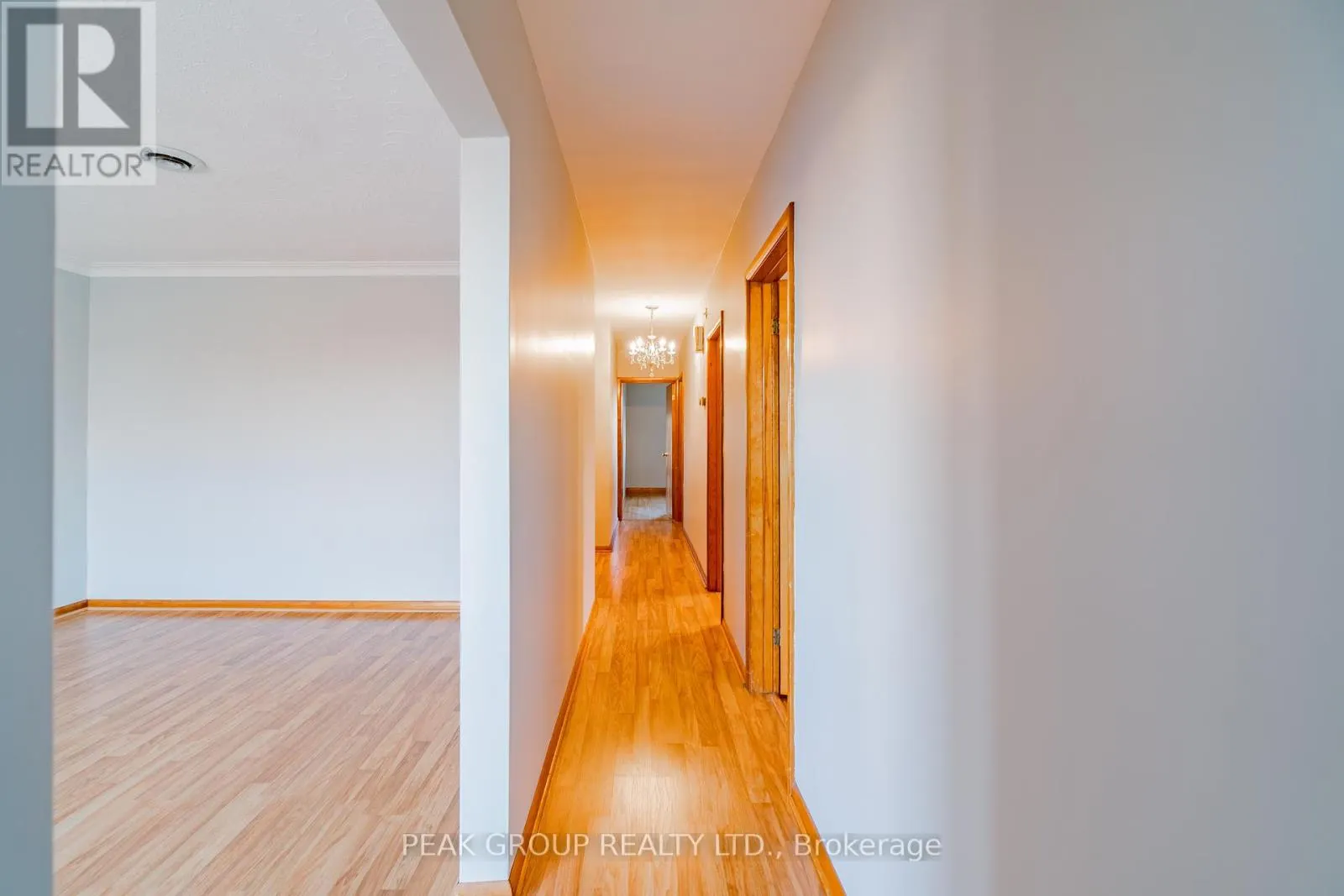 UPPER - 248 BERTIE STREET, #UPPER