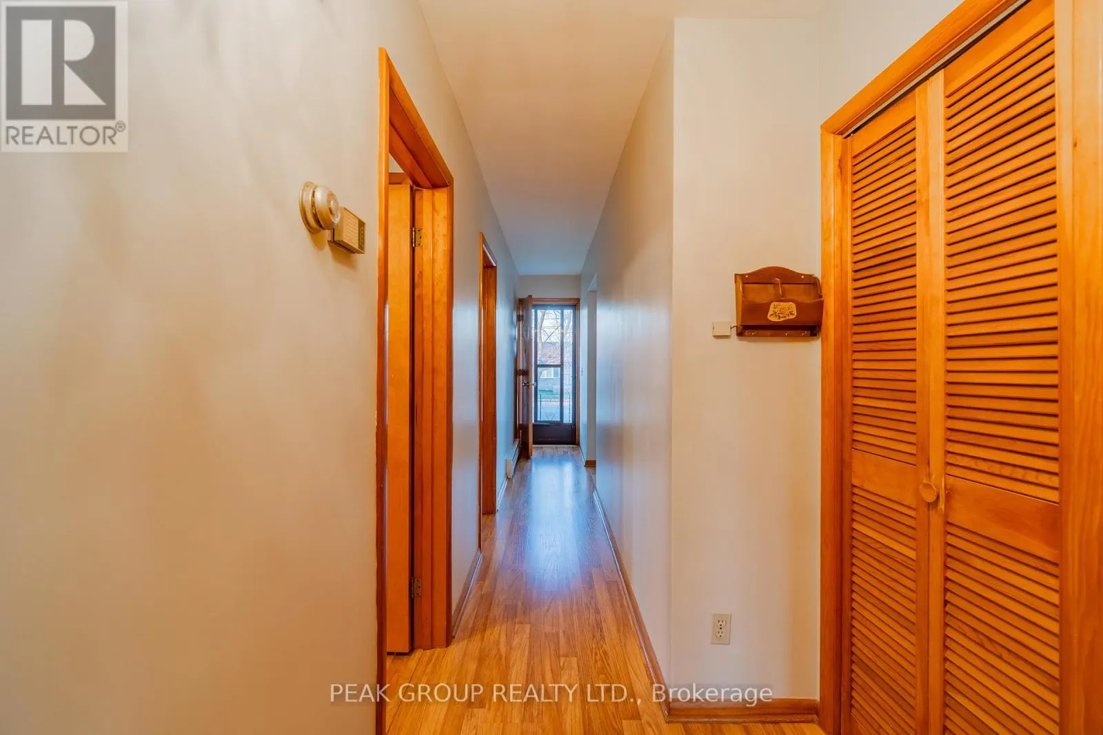 UPPER - 248 BERTIE STREET, #UPPER