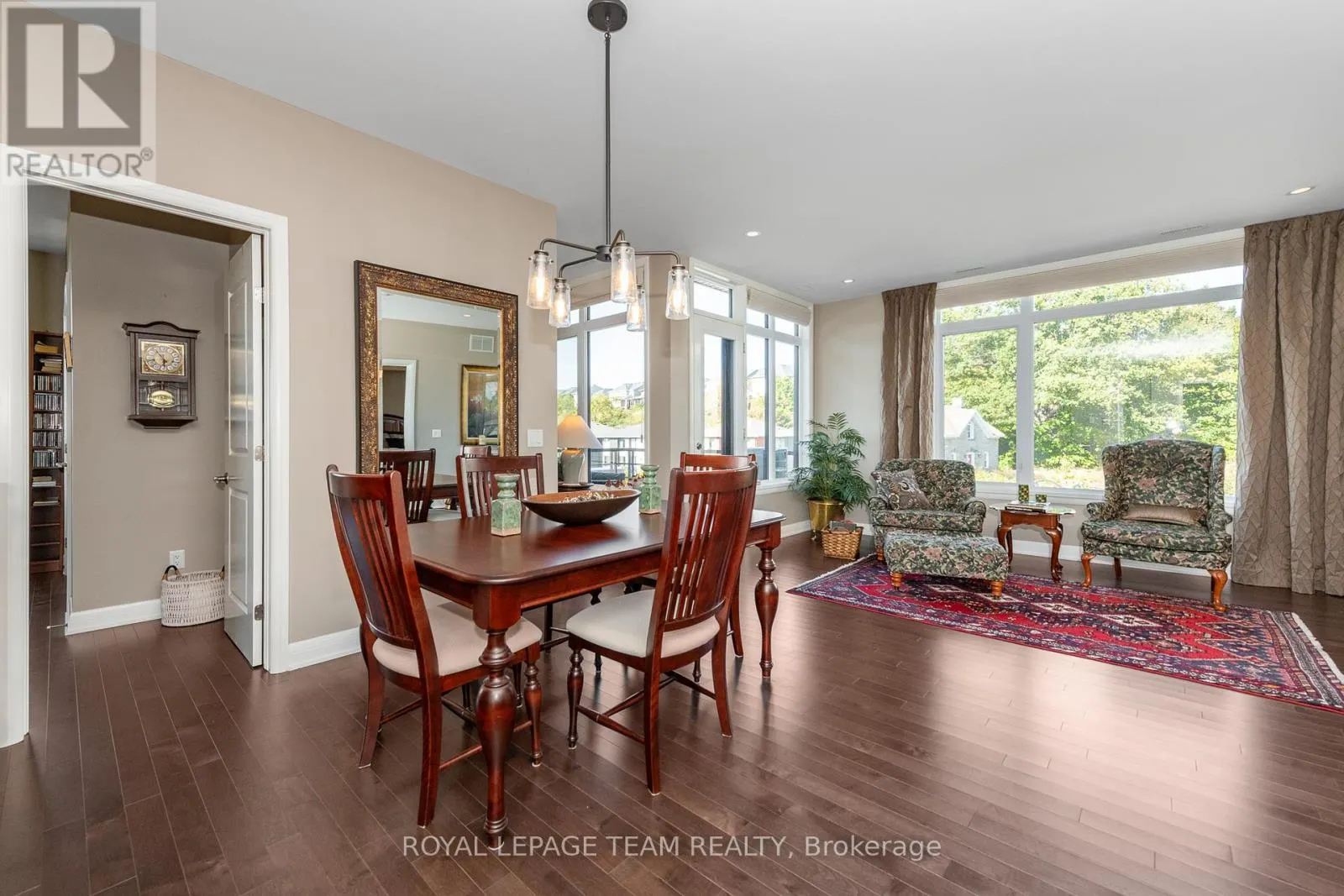 302 - 190 BOUNDSTONE WAY