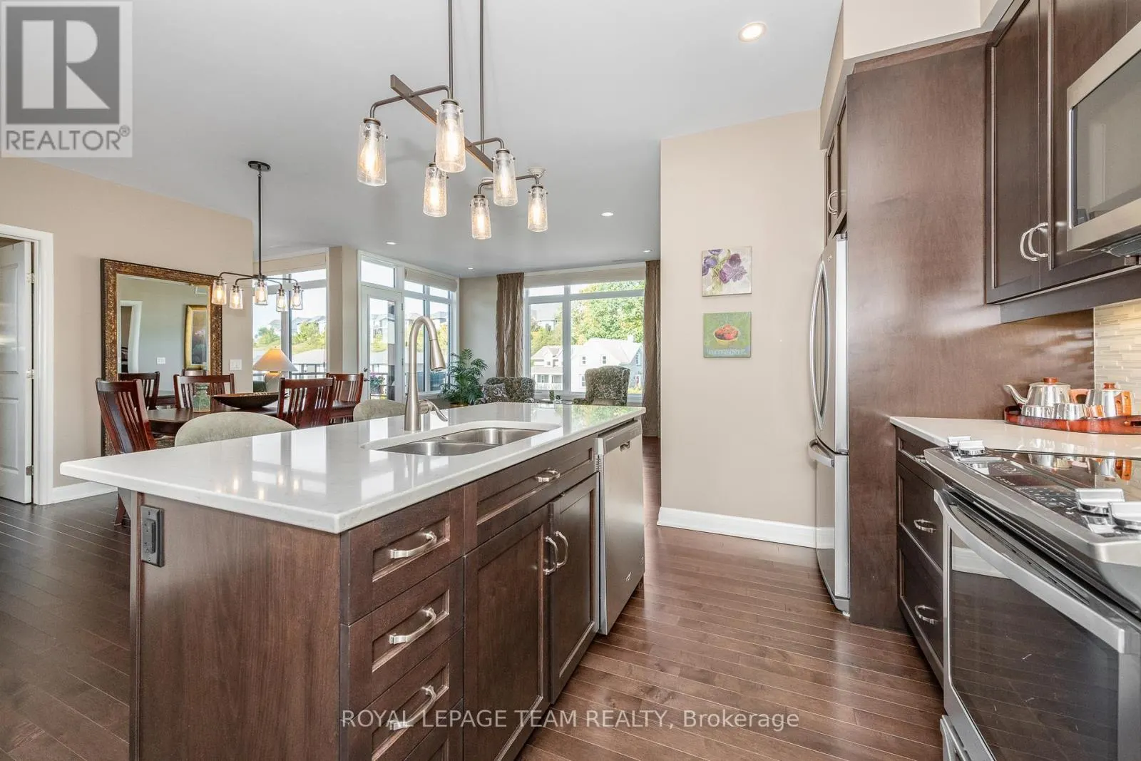 302 - 190 BOUNDSTONE WAY