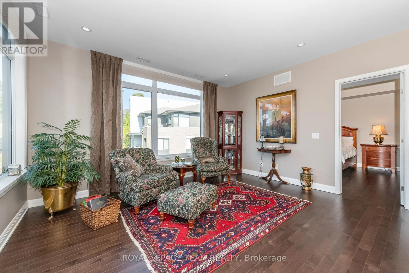 302 - 190 BOUNDSTONE WAY