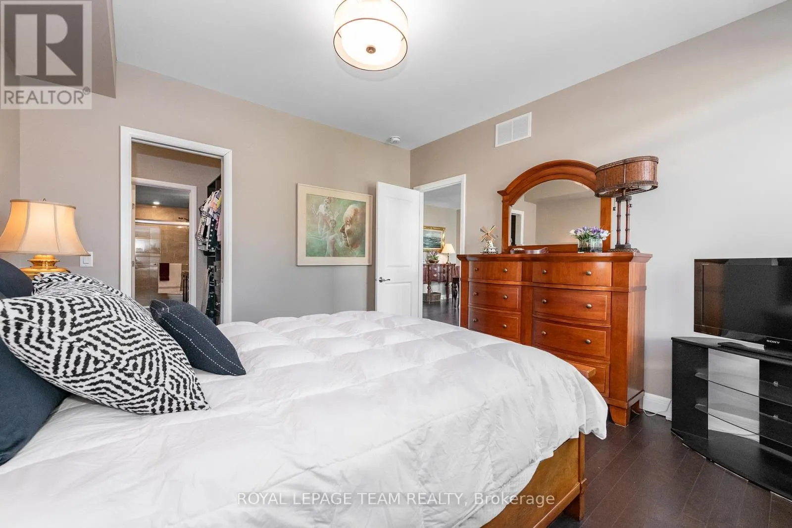 302 - 190 BOUNDSTONE WAY