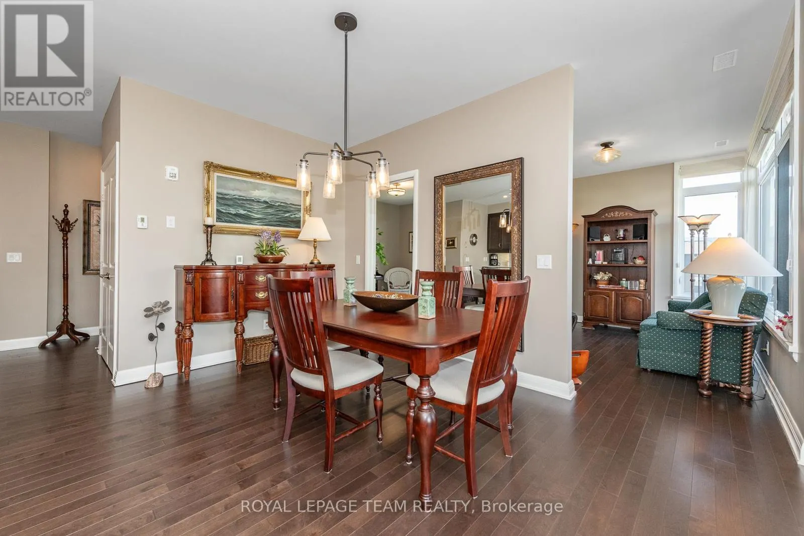 302 - 190 BOUNDSTONE WAY