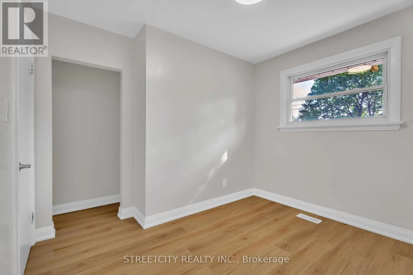 167 TROWBRIDGE AVENUE