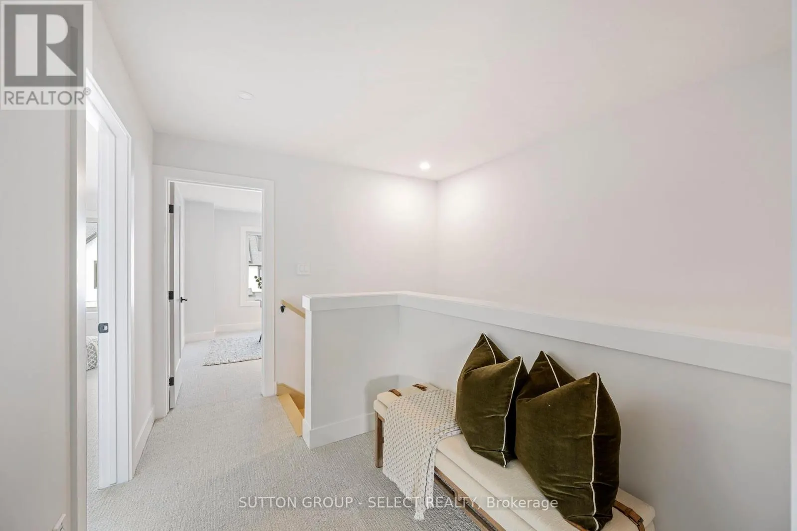 32 - 1175 RIVERBEND ROAD, #32