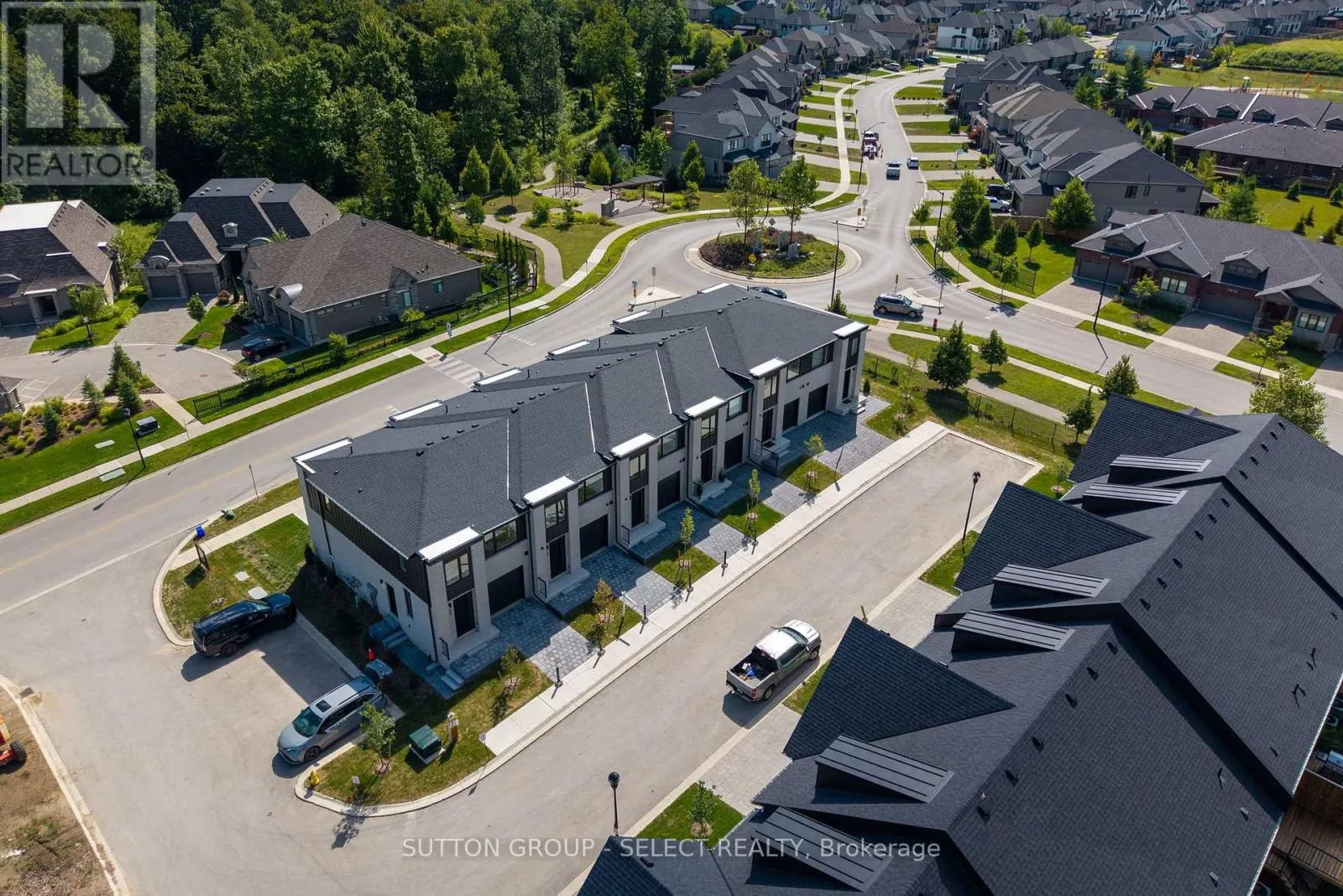 32 - 1175 RIVERBEND ROAD, #32