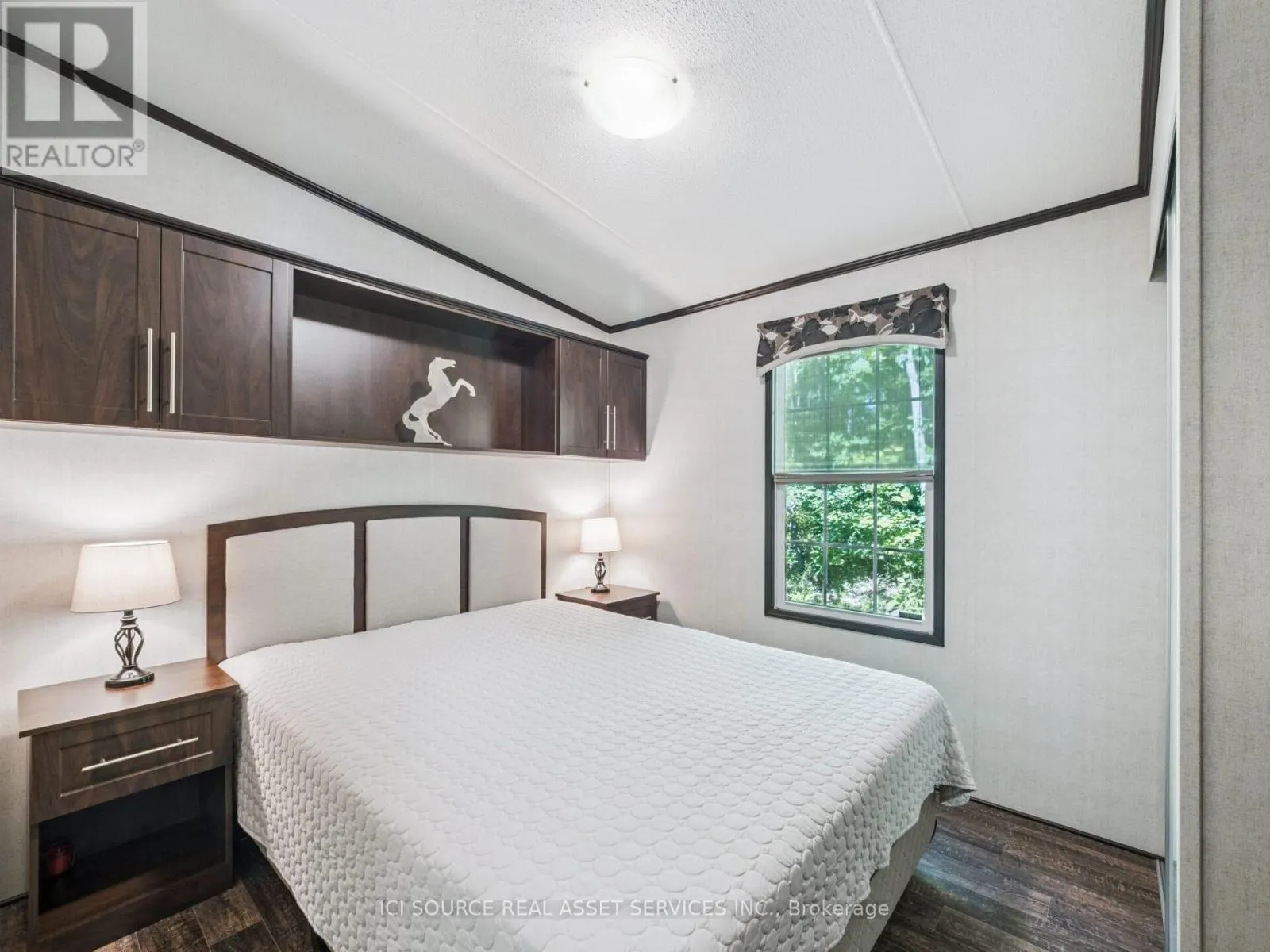 SMR192 - 1082 SHAMROCK MARINA ROAD