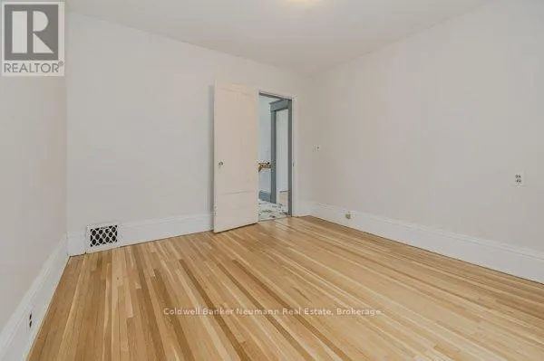 73 TERRACE HILL STREET