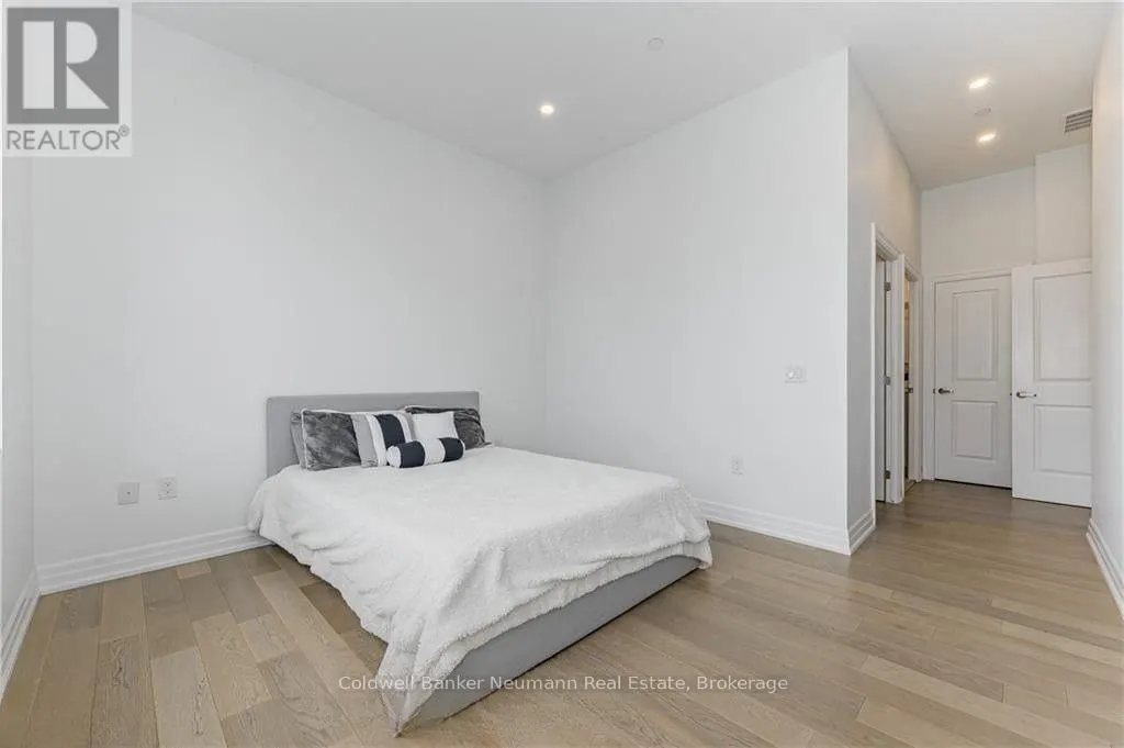 114 - 1878 GORDON STREET, #114