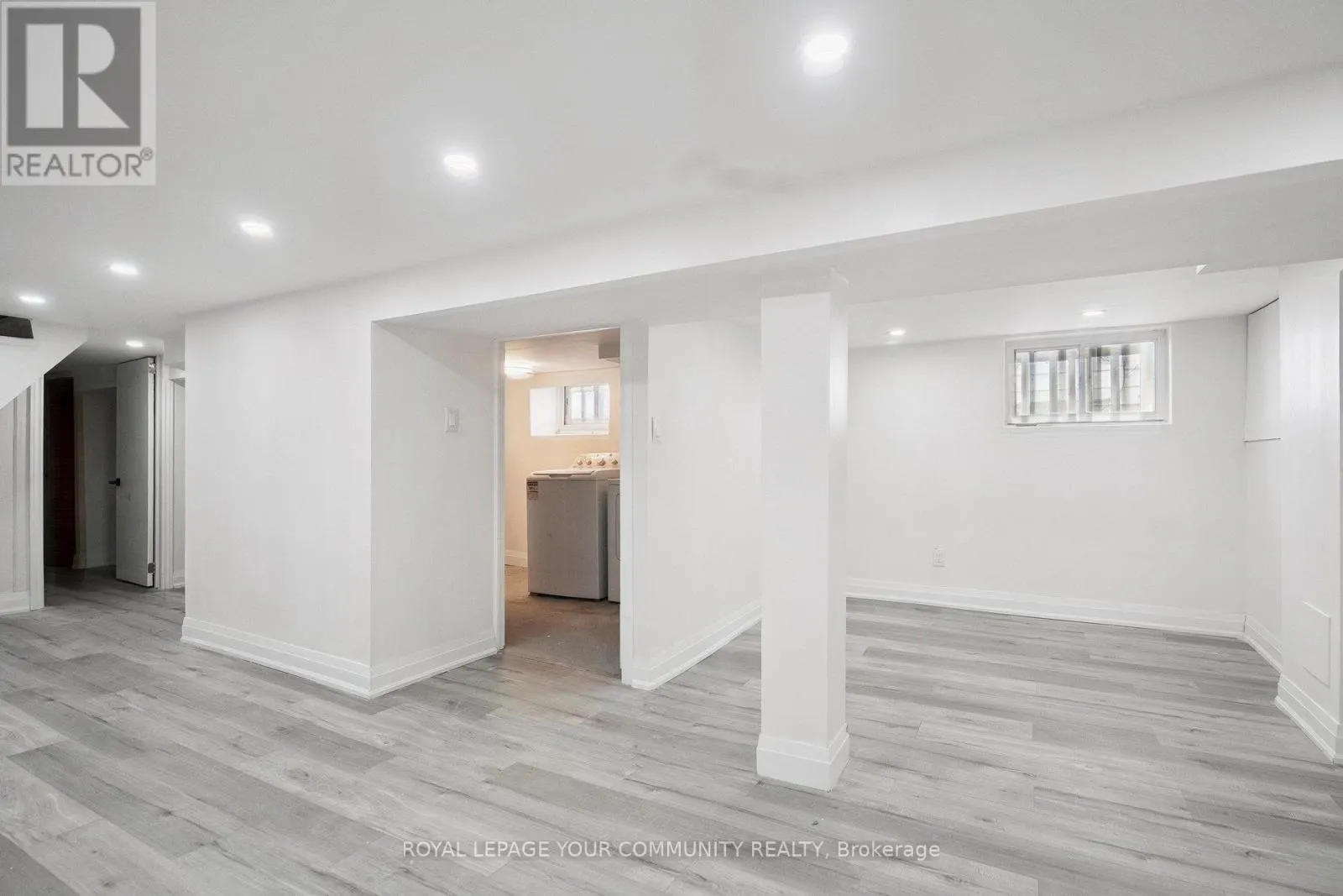 8 MERCHISON AVENUE