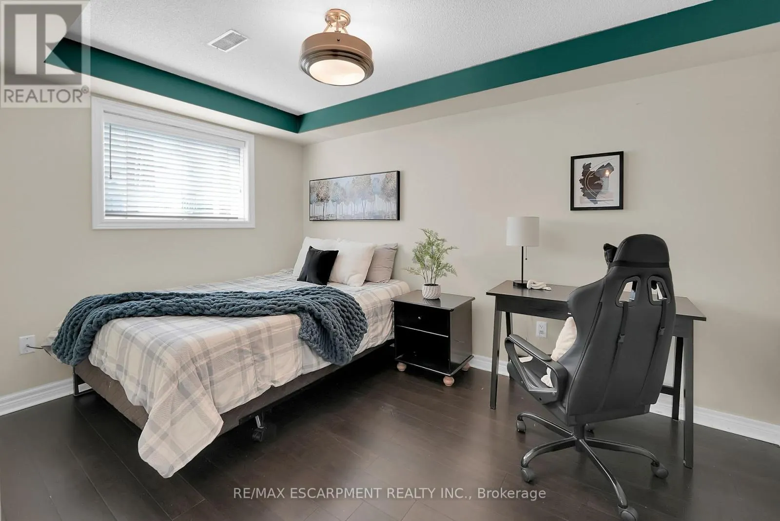 4116 WALCOT COURT