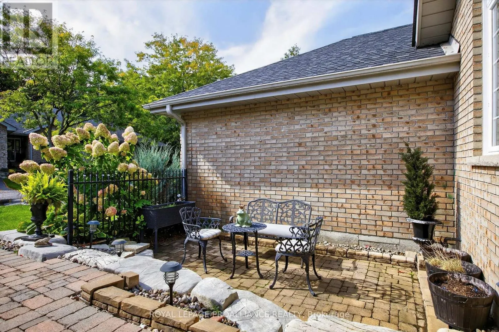 4 - 3053 FRANCES STEWART ROAD