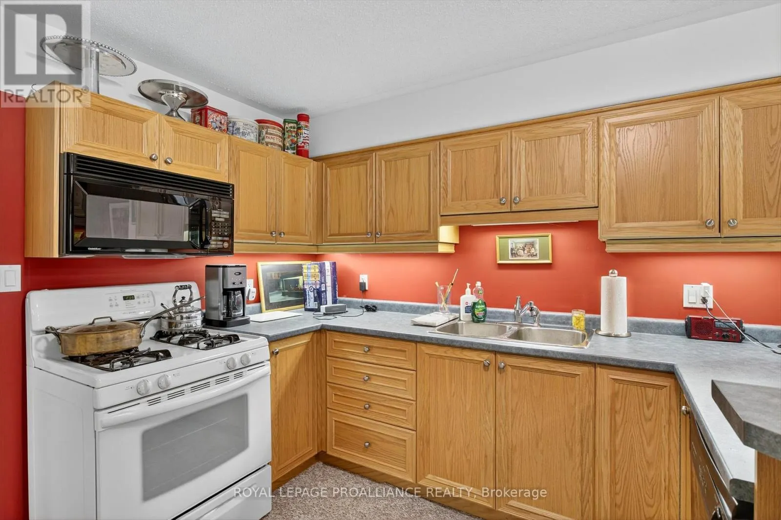 4 - 3053 FRANCES STEWART ROAD
