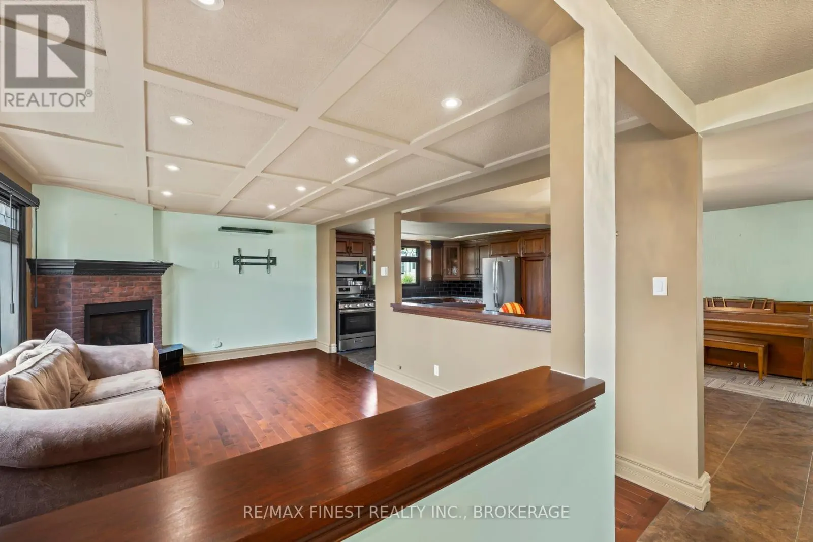4225 BATH ROAD