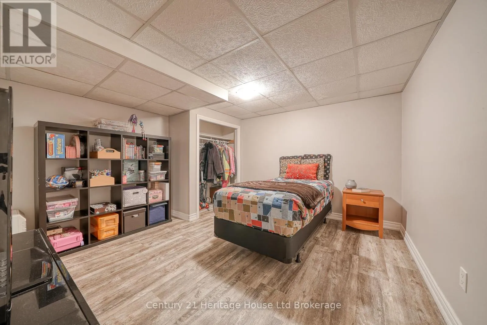 248 VANSITTART AVENUE