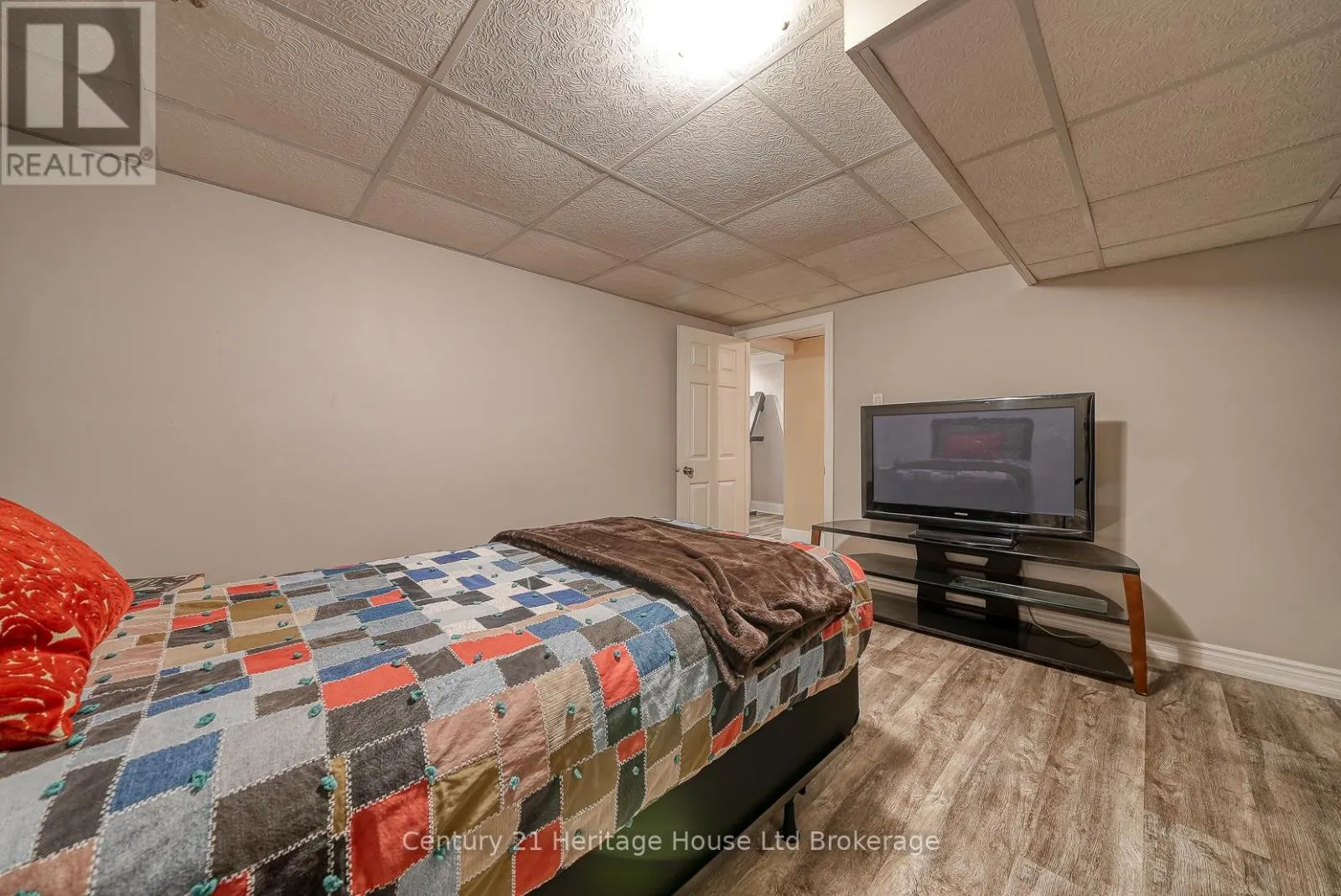 248 VANSITTART AVENUE