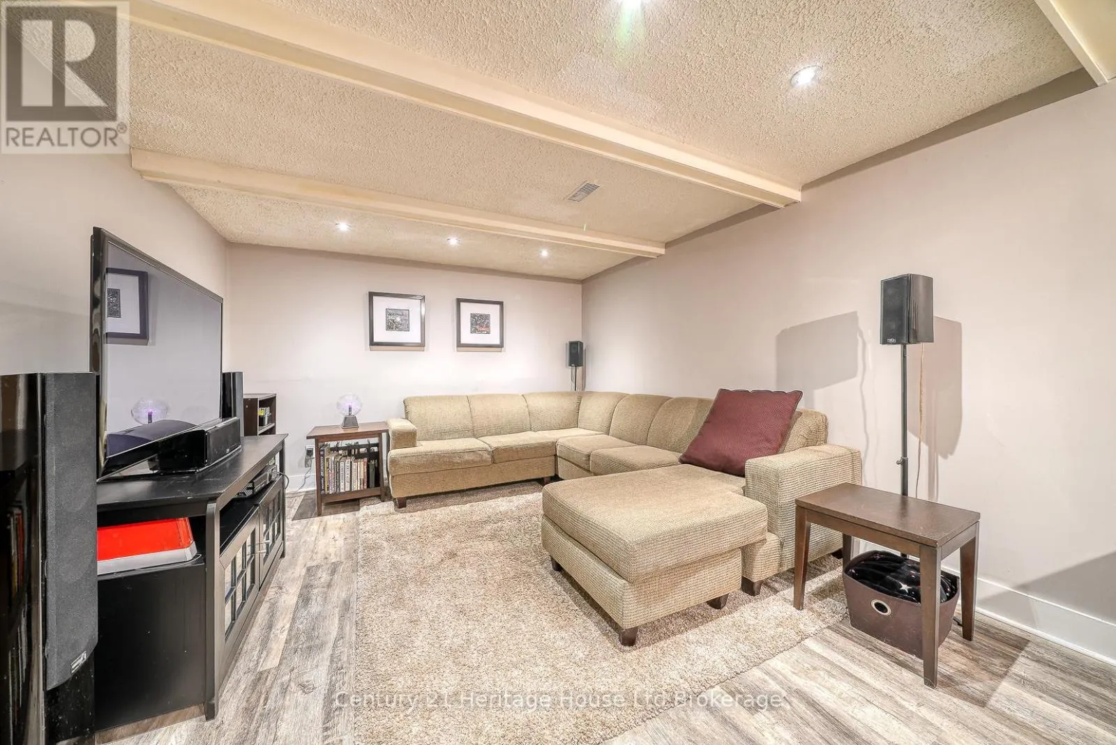 248 VANSITTART AVENUE