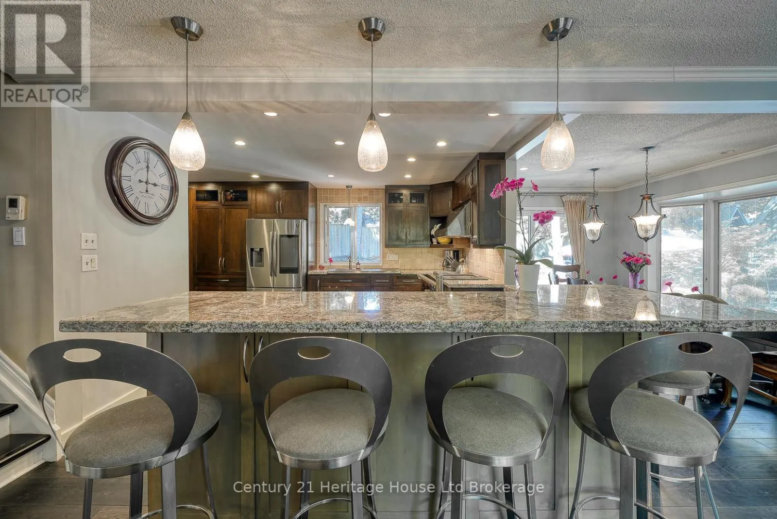 248 VANSITTART AVENUE