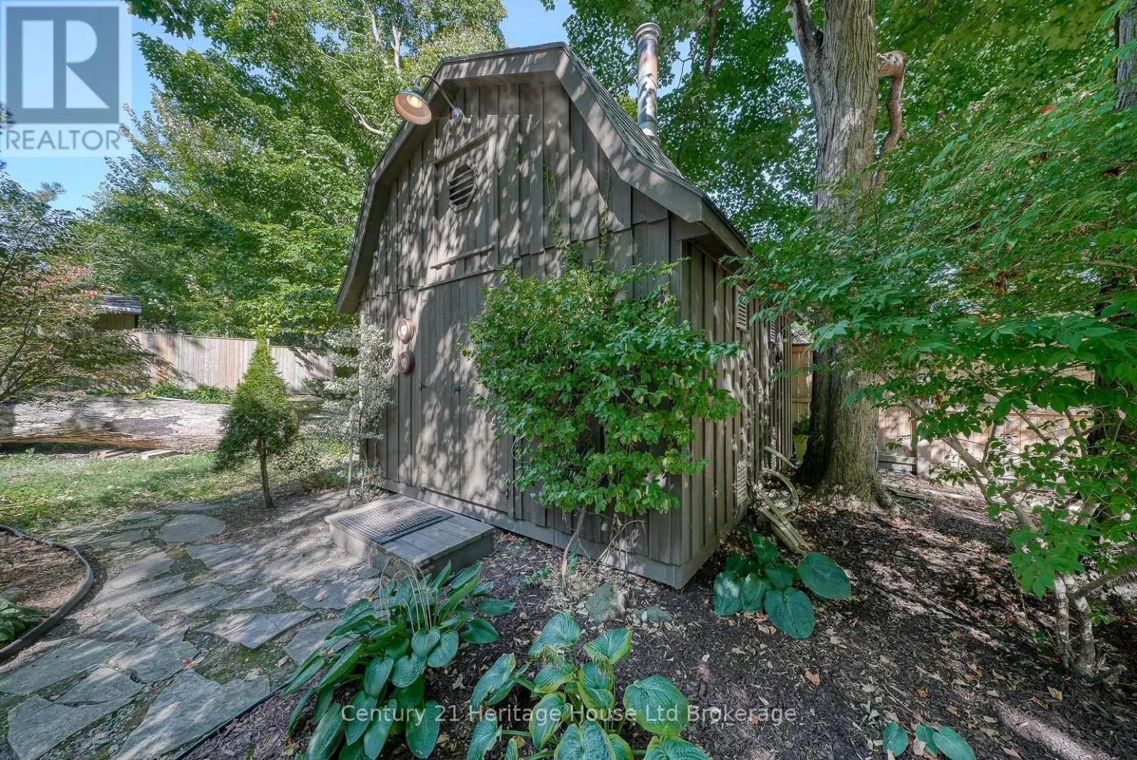 248 VANSITTART AVENUE