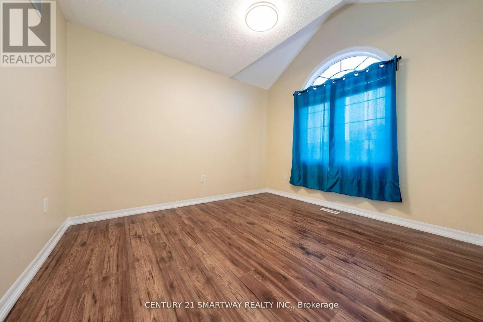 184 MONTREAL CIRCLE