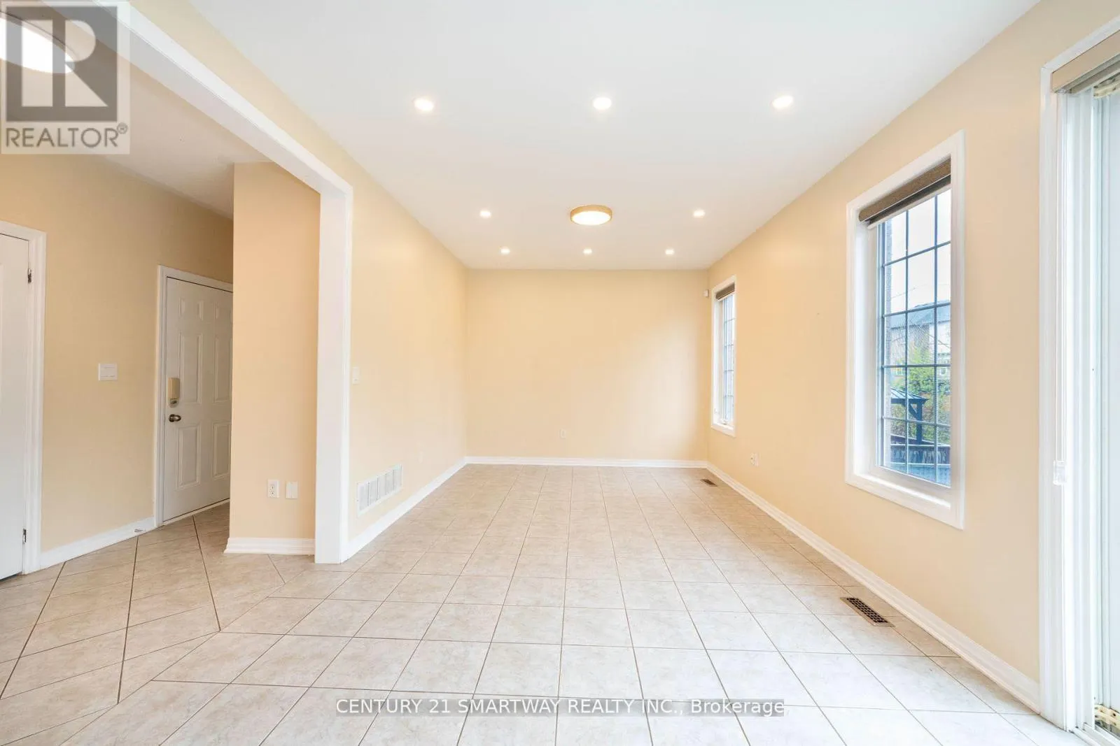 184 MONTREAL CIRCLE