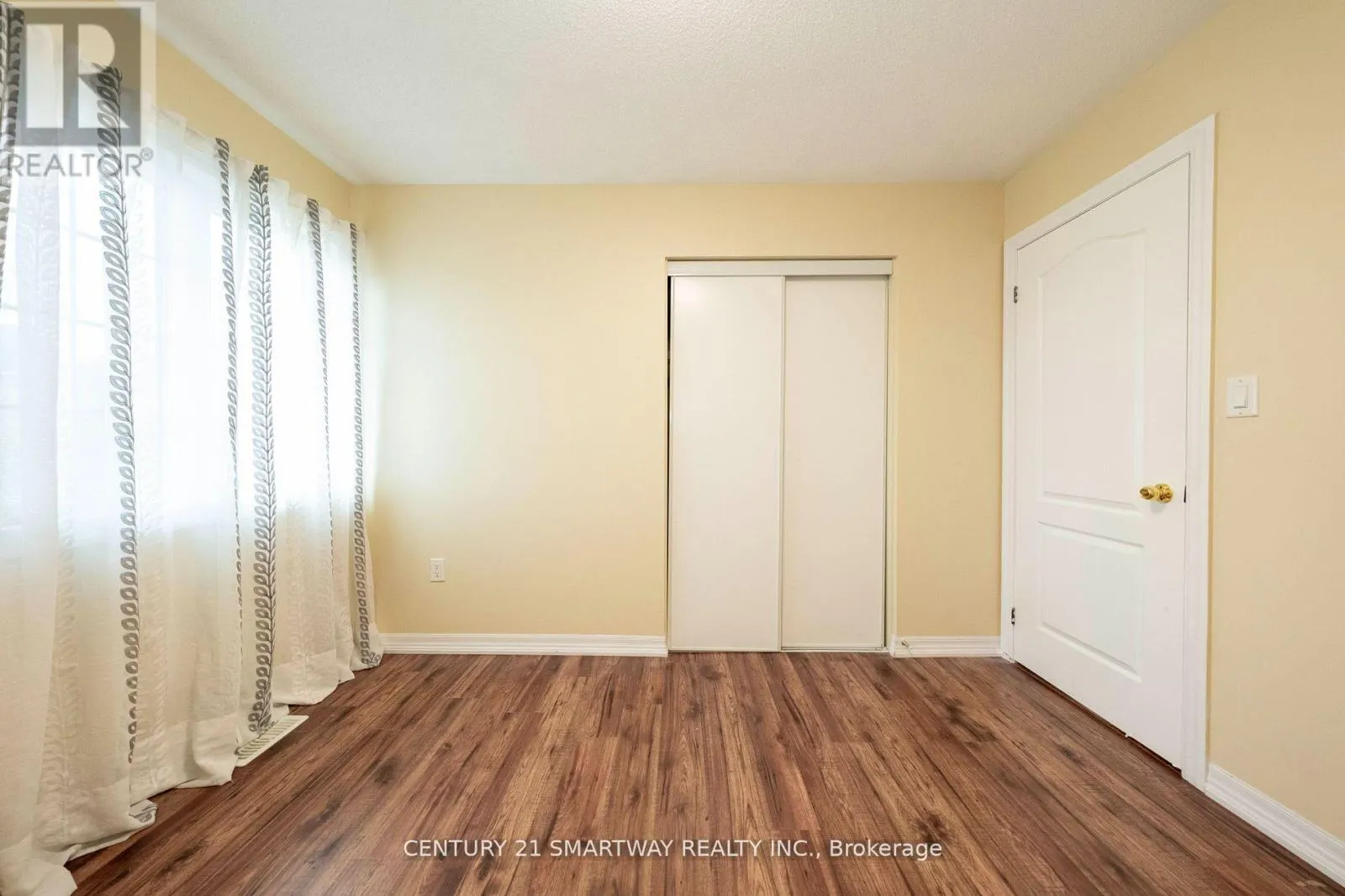184 MONTREAL CIRCLE